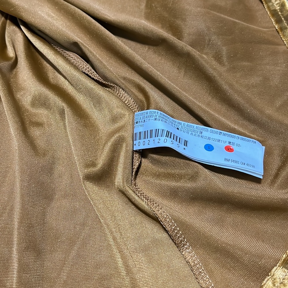 NWOT Forever 21 Amber Crushed Velvet Deep V Tulip Hem Dress S - Picture 8 of 9